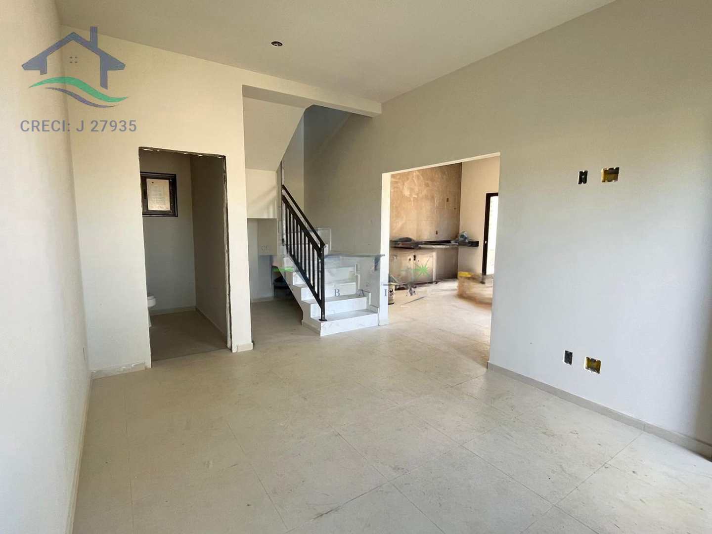 Casa à venda com 2 quartos, 95m² - Foto 2