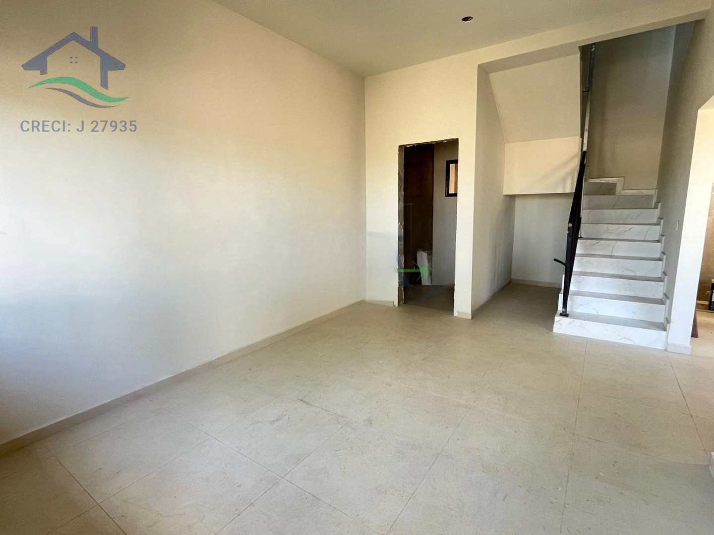 Casa à venda com 2 quartos, 95m² - Foto 3