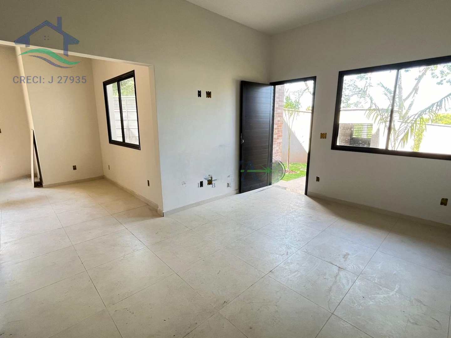 Casa à venda com 2 quartos, 95m² - Foto 4