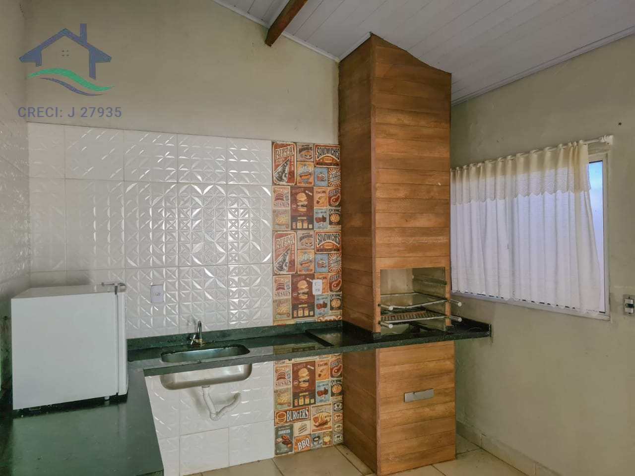 Casa à venda com 2 quartos, 60m² - Foto 5