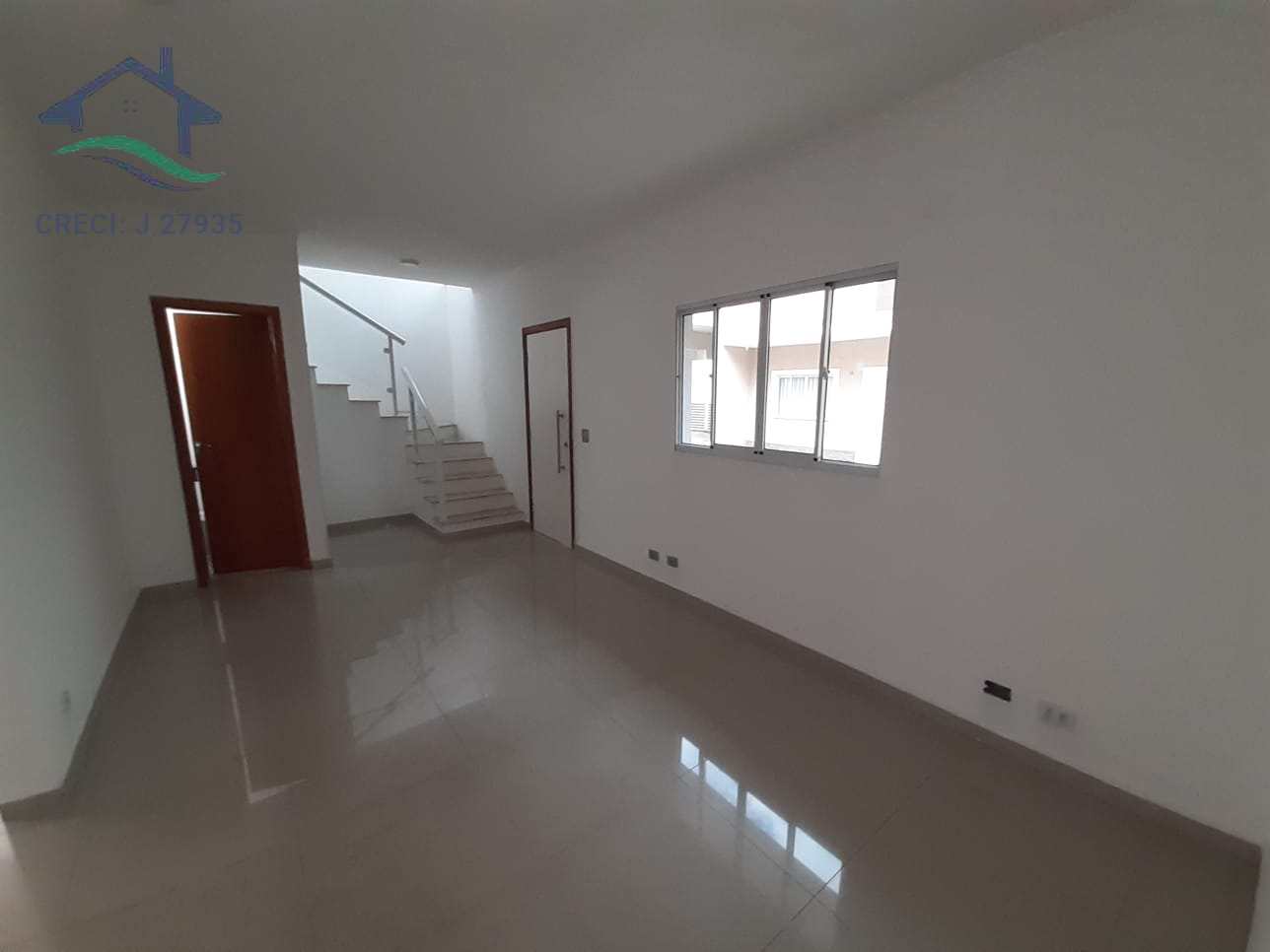 Casa de Condomínio à venda com 3 quartos, 94m² - Foto 2