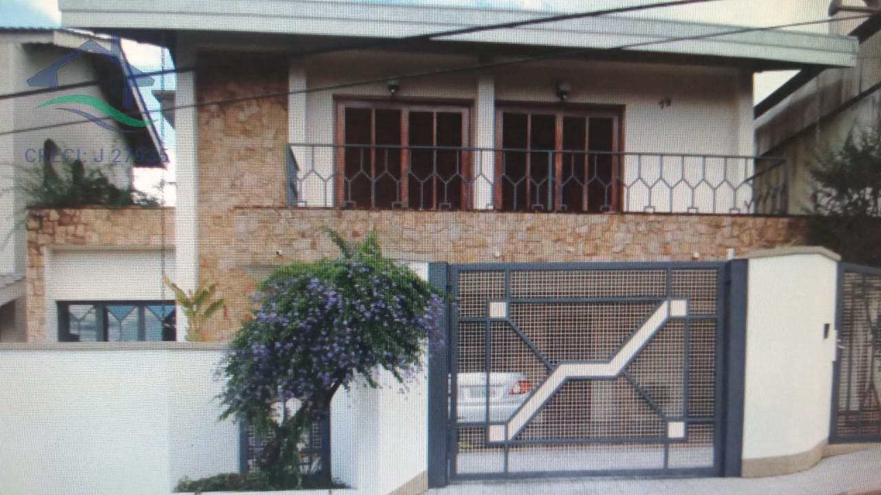 Casa para alugar com 4 quartos, 357m² - Foto 15