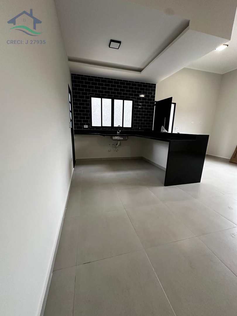 Casa à venda com 3 quartos, 92m² - Foto 4