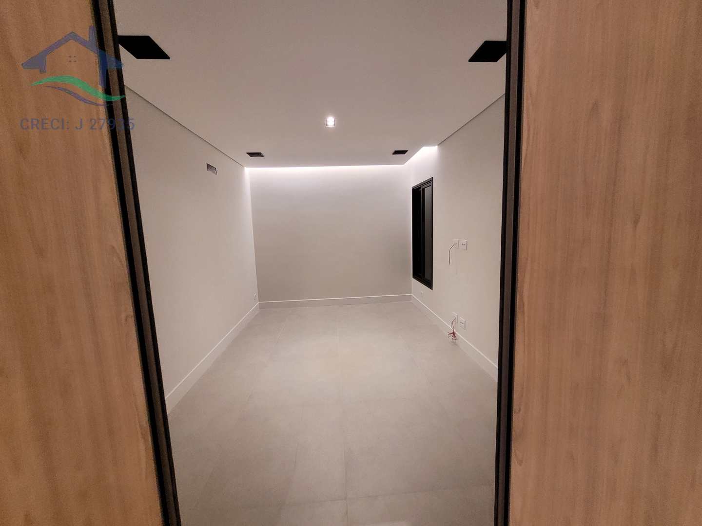 Casa de Condomínio à venda com 4 quartos, 379m² - Foto 5