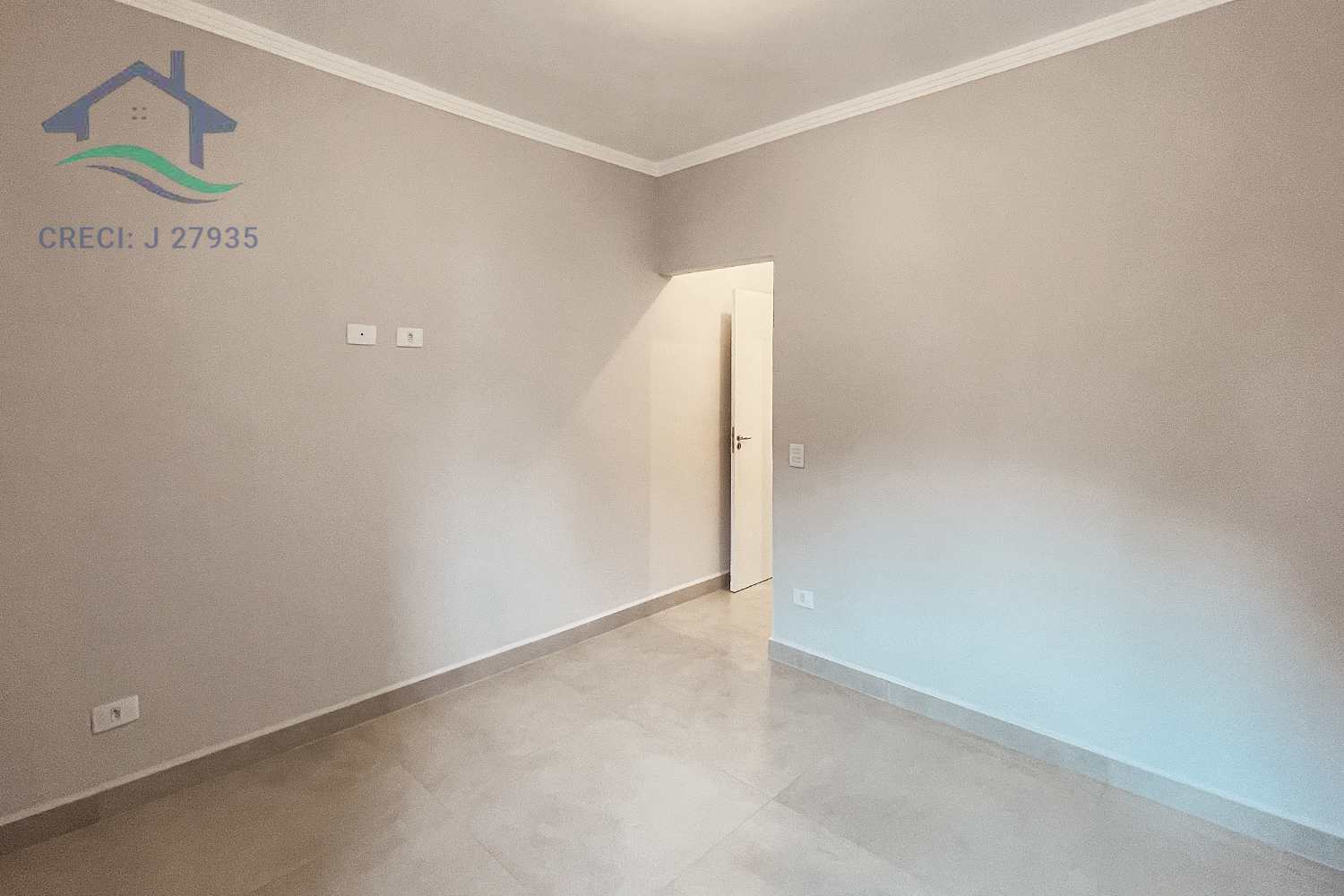 Casa à venda com 2 quartos, 78m² - Foto 11