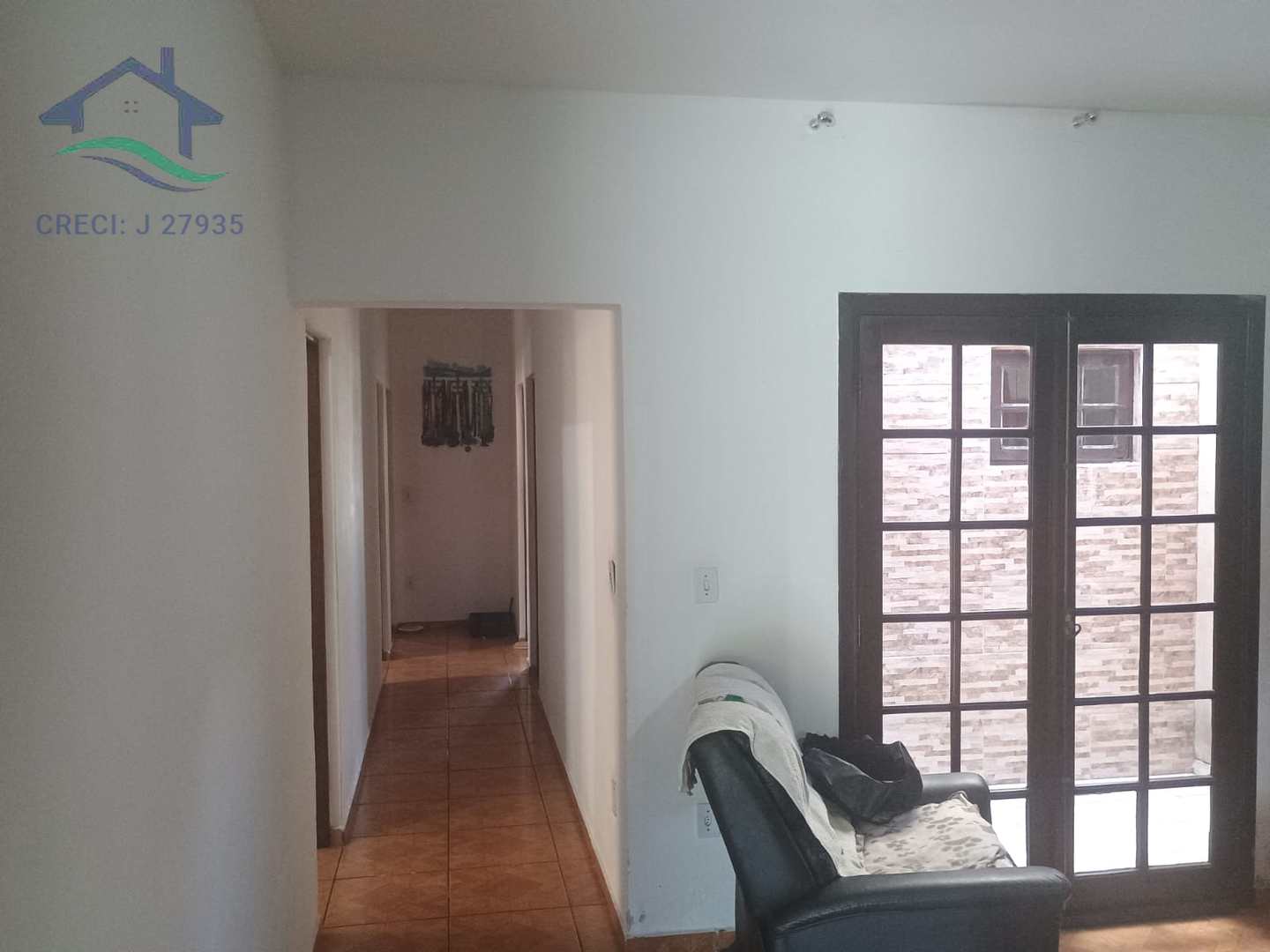 Casa à venda com 3 quartos, 170m² - Foto 2