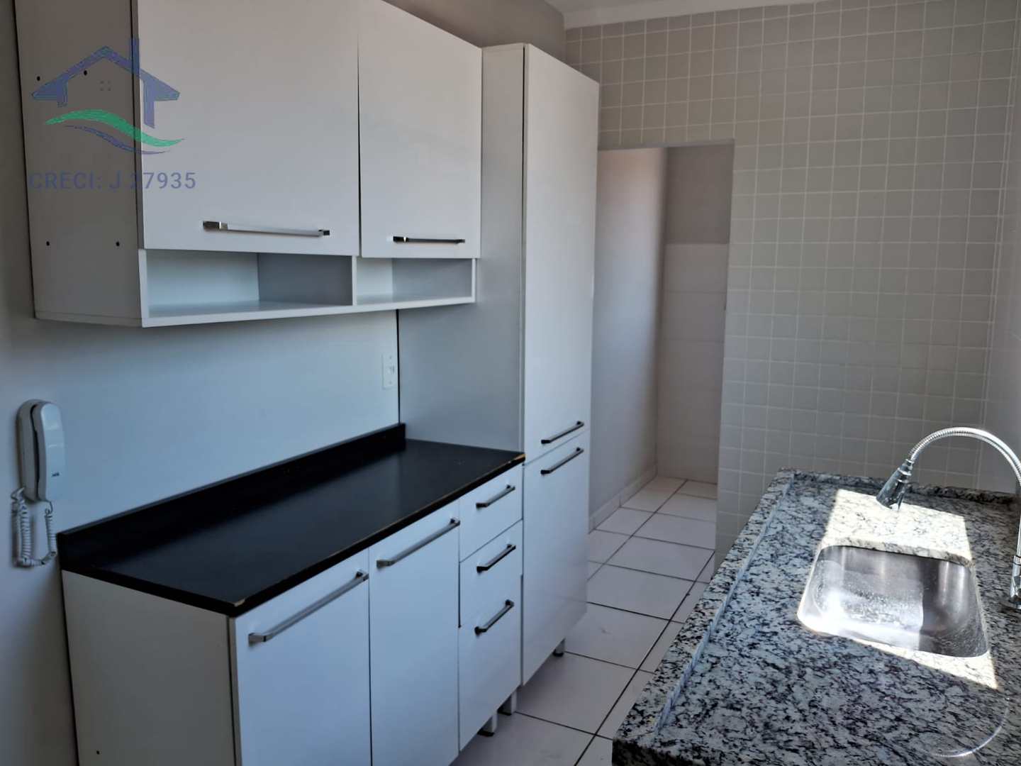 Apartamento à venda com 2 quartos, 61m² - Foto 4