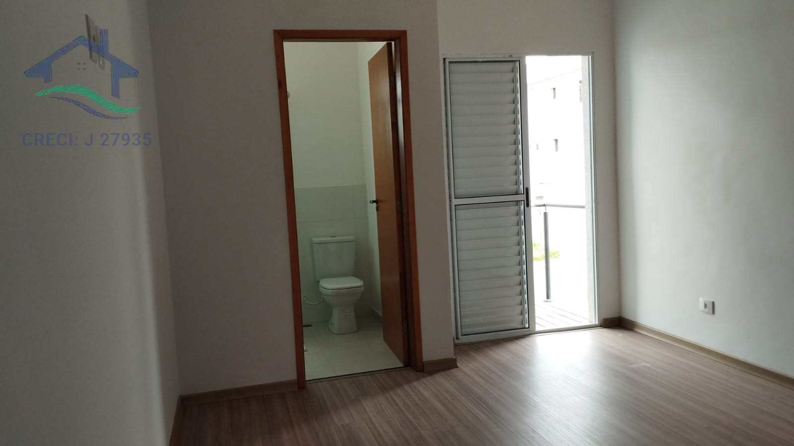 Casa à venda com 2 quartos, 84m² - Foto 5