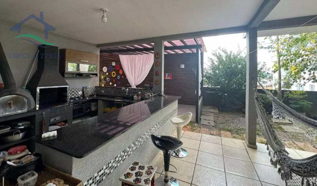 Casa à venda com 3 quartos, 249m² - Foto 26