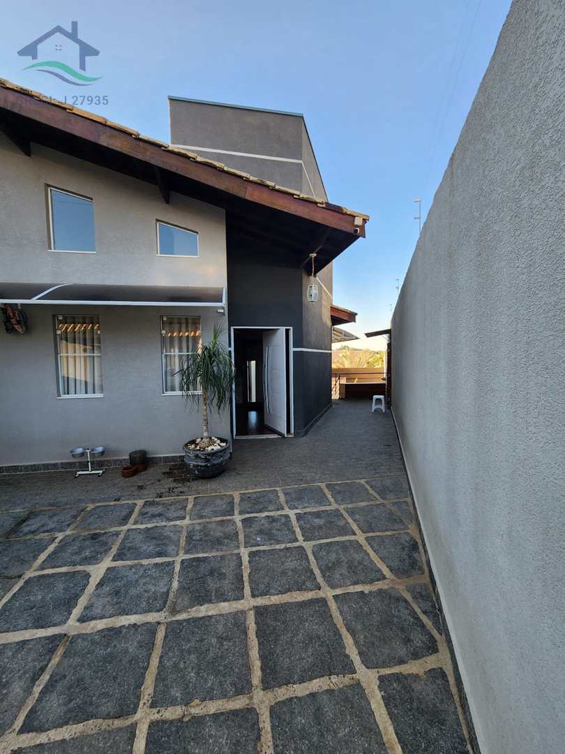 Casa à venda com 3 quartos, 249m² - Foto 32