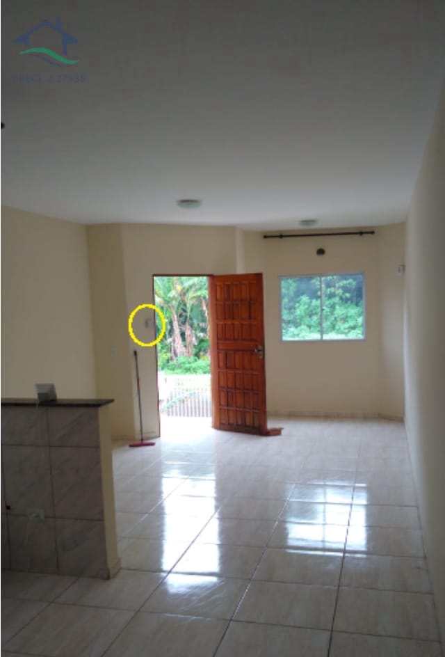 Casa à venda com 2 quartos, 69m² - Foto 2