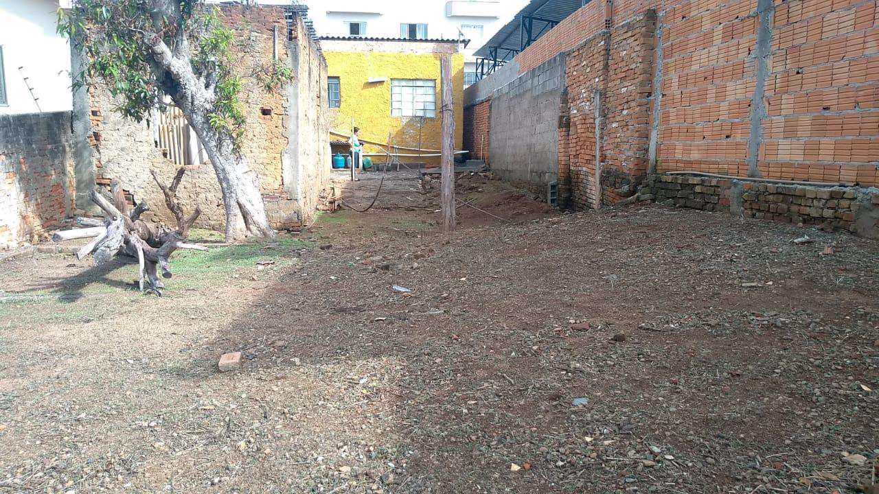 Terreno, Centro, Alfenas - R$ 600 mil, Cod: 1153