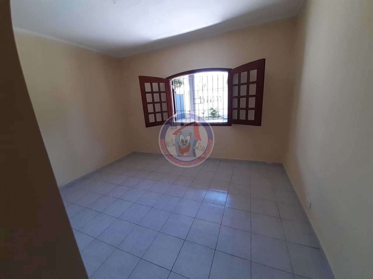 Casa à venda com 3 quartos, 200m² - Foto 14