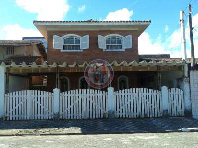 Sobrado à venda com 5 quartos, 180m² - Foto 1