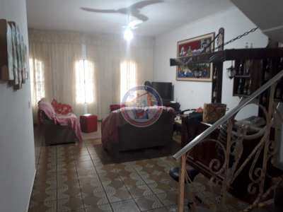 Sobrado à venda com 5 quartos, 180m² - Foto 2