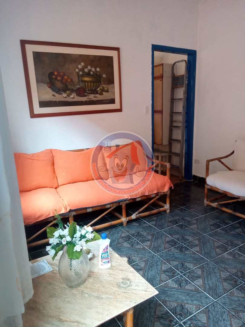 Casa à venda com 2 quartos, 90m² - Foto 4