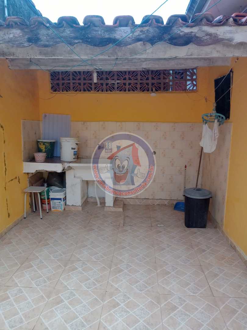 Casa à venda com 2 quartos, 90m² - Foto 17