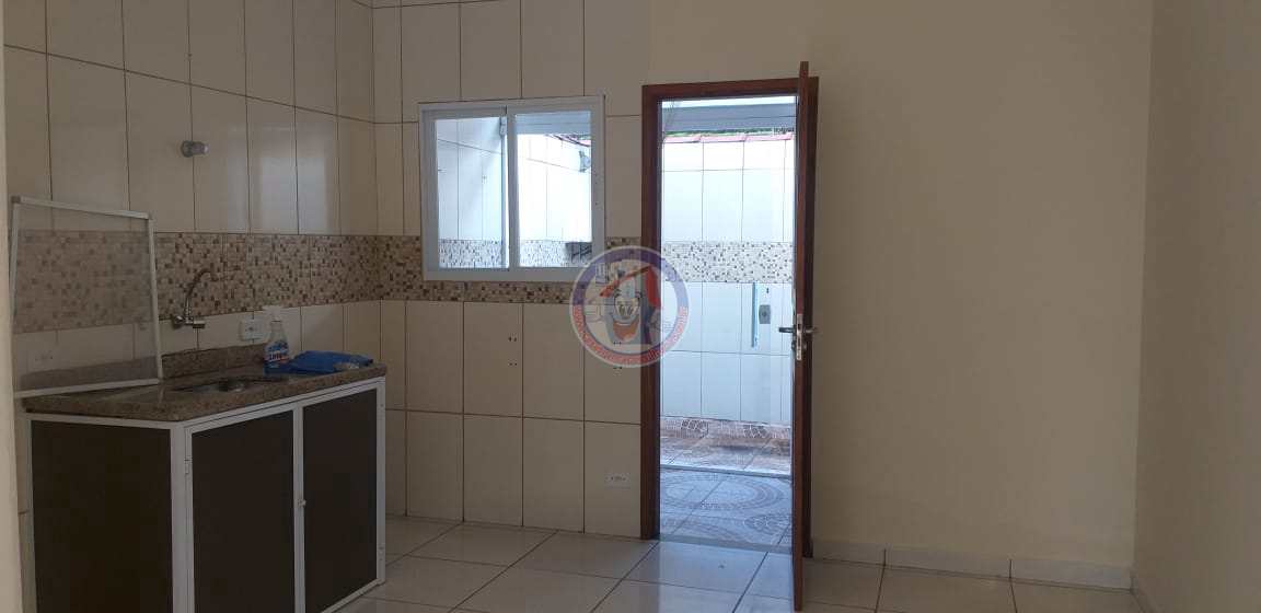 Sobrado à venda com 2 quartos, 70m² - Foto 3