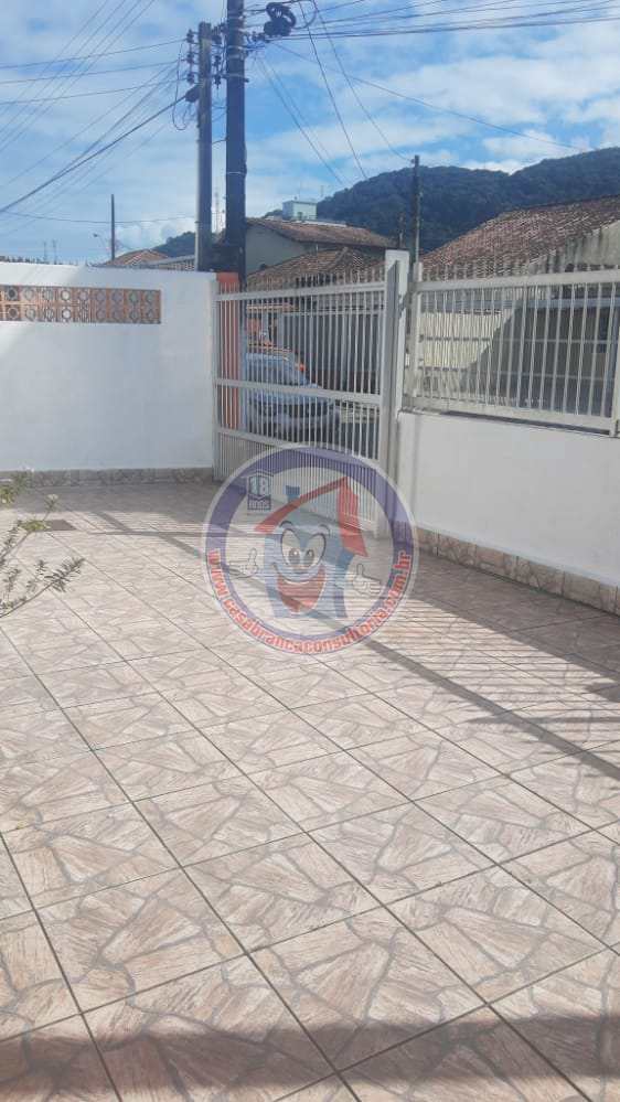 Casa à venda com 4 quartos, 140m² - Foto 2