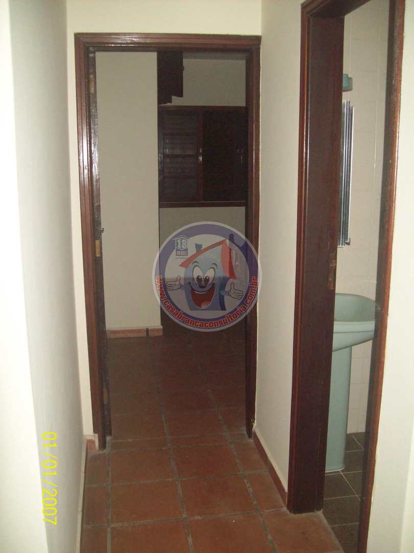 Casa à venda com 4 quartos, 120m² - Foto 11