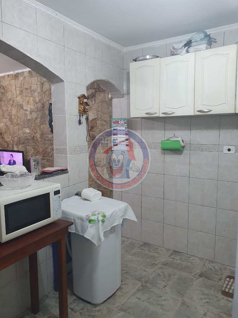 Casa à venda com 3 quartos, 100m² - Foto 7