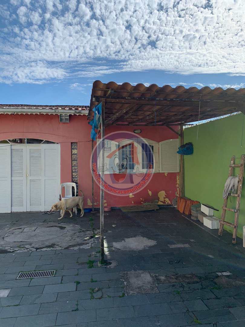 Casa à venda com 3 quartos, 100m² - Foto 2