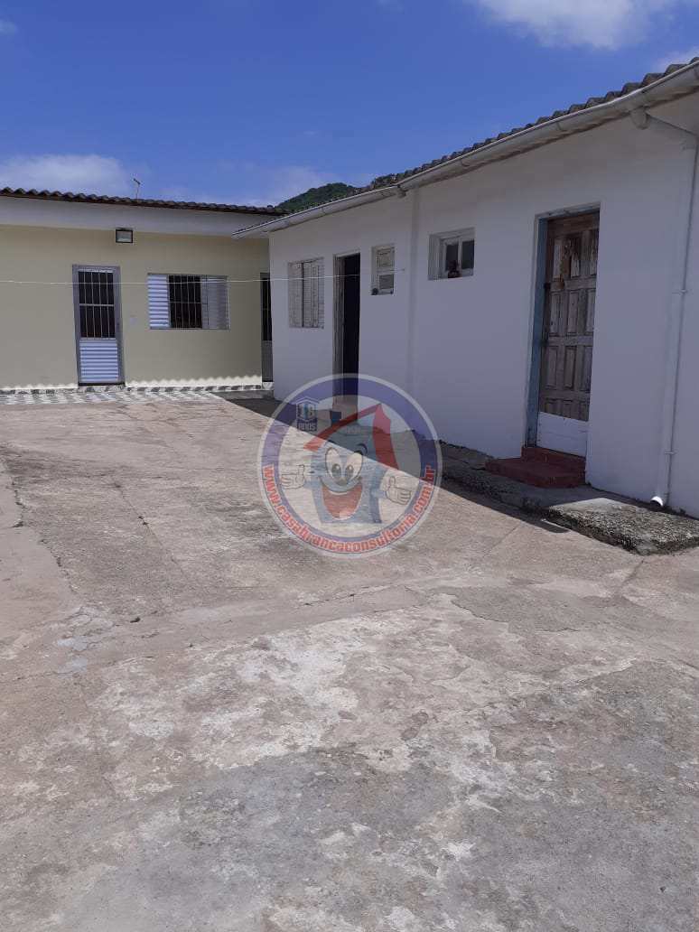 Casa à venda com 2 quartos, 180m² - Foto 2