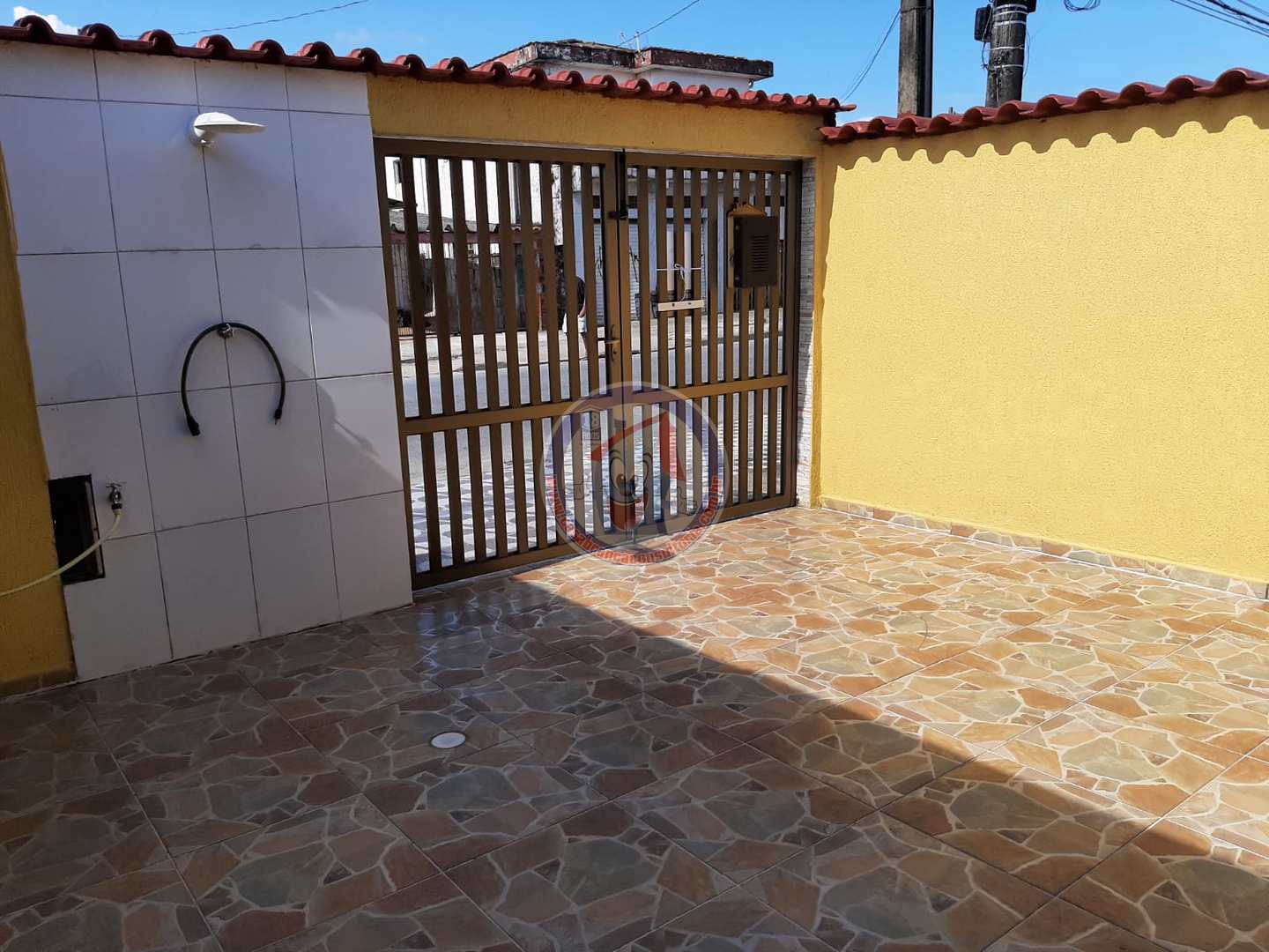 Casa à venda com 2 quartos, 63m² - Foto 3