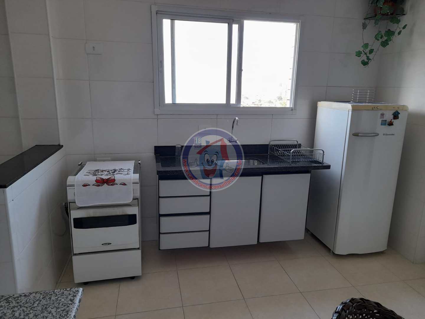 Apartamento à venda com 3 quartos, 104m² - Foto 9