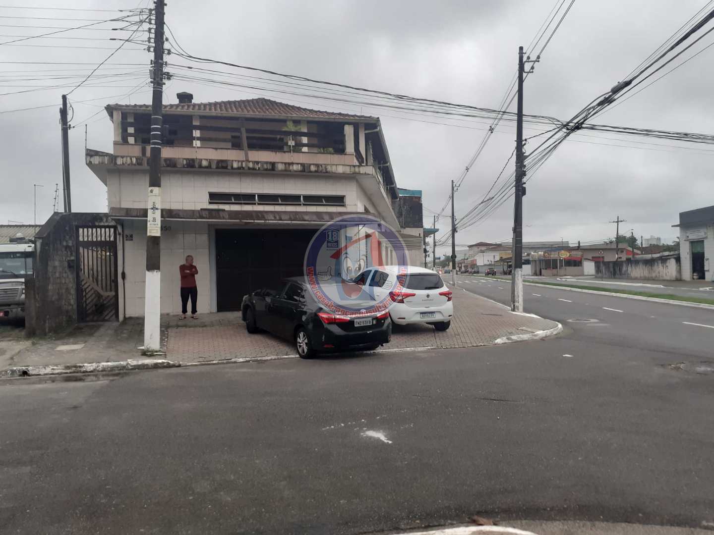 Sobrado à venda e aluguel com 3 quartos, 520m² - Foto 2