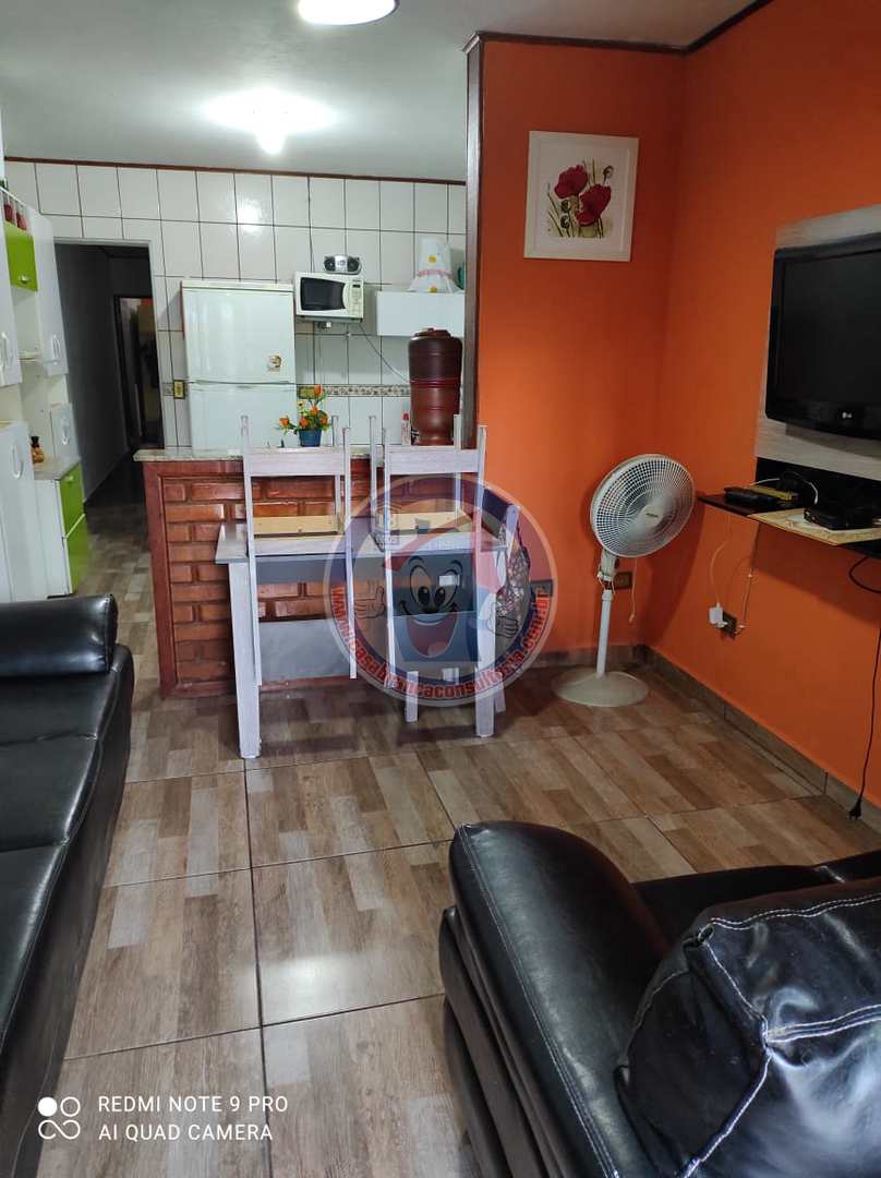 Casa à venda com 2 quartos, 68m² - Foto 3