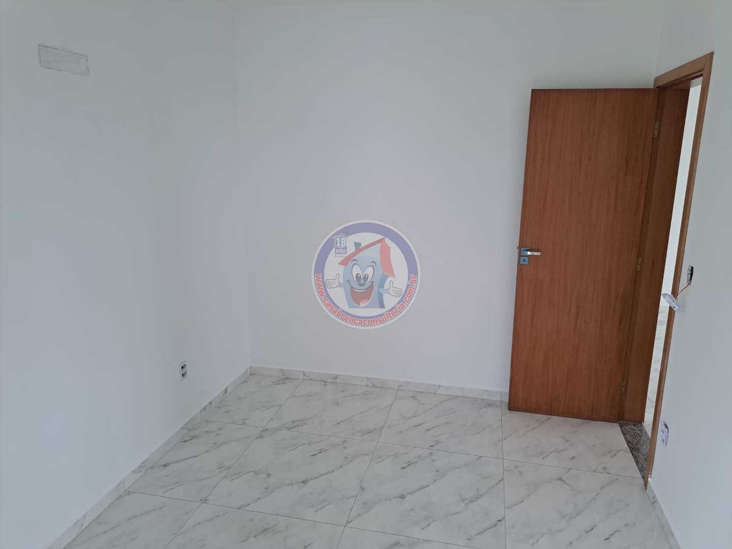 Apartamento à venda com 2 quartos, 70m² - Foto 9