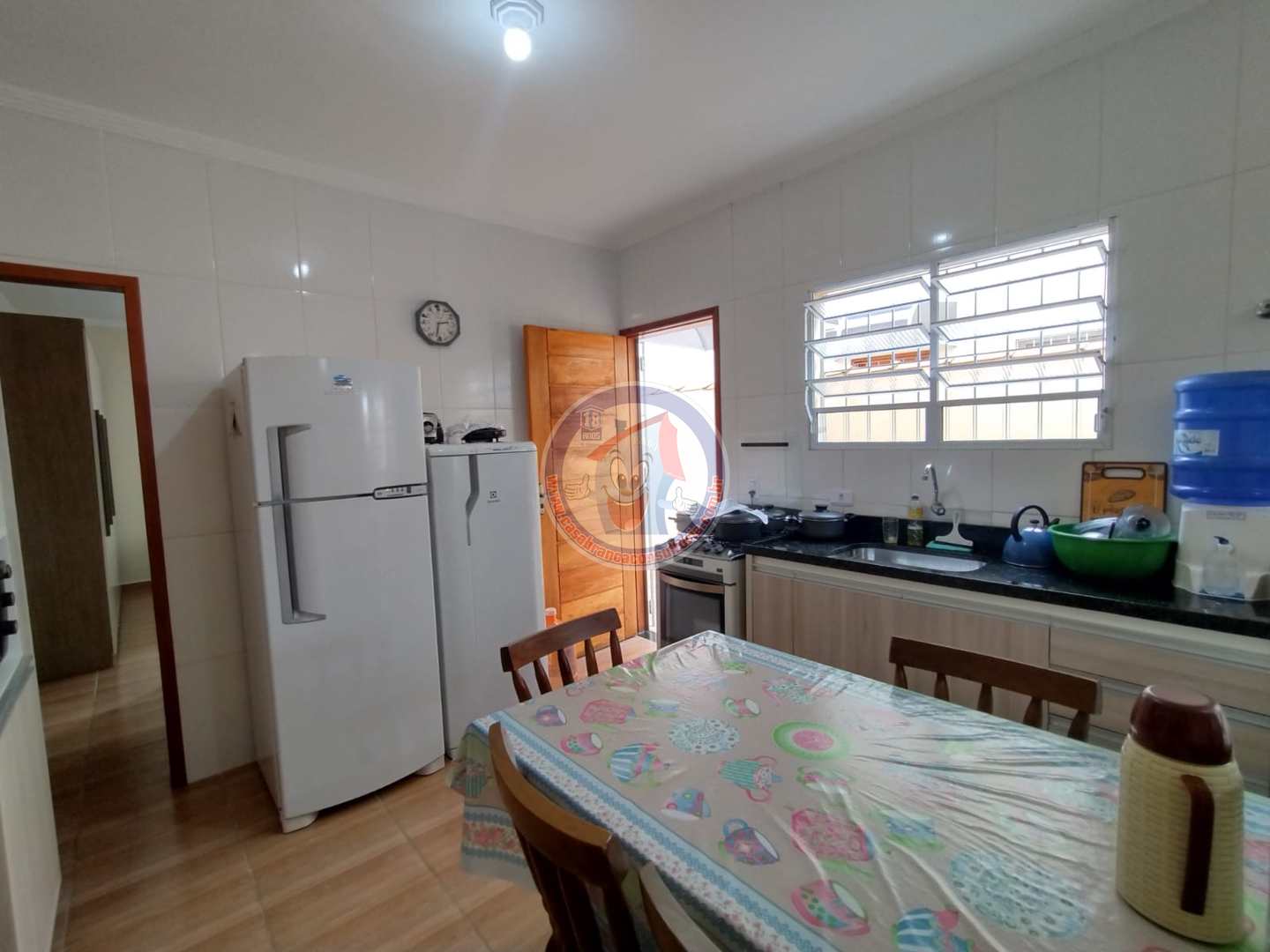 Casa à venda com 2 quartos, 66m² - Foto 6