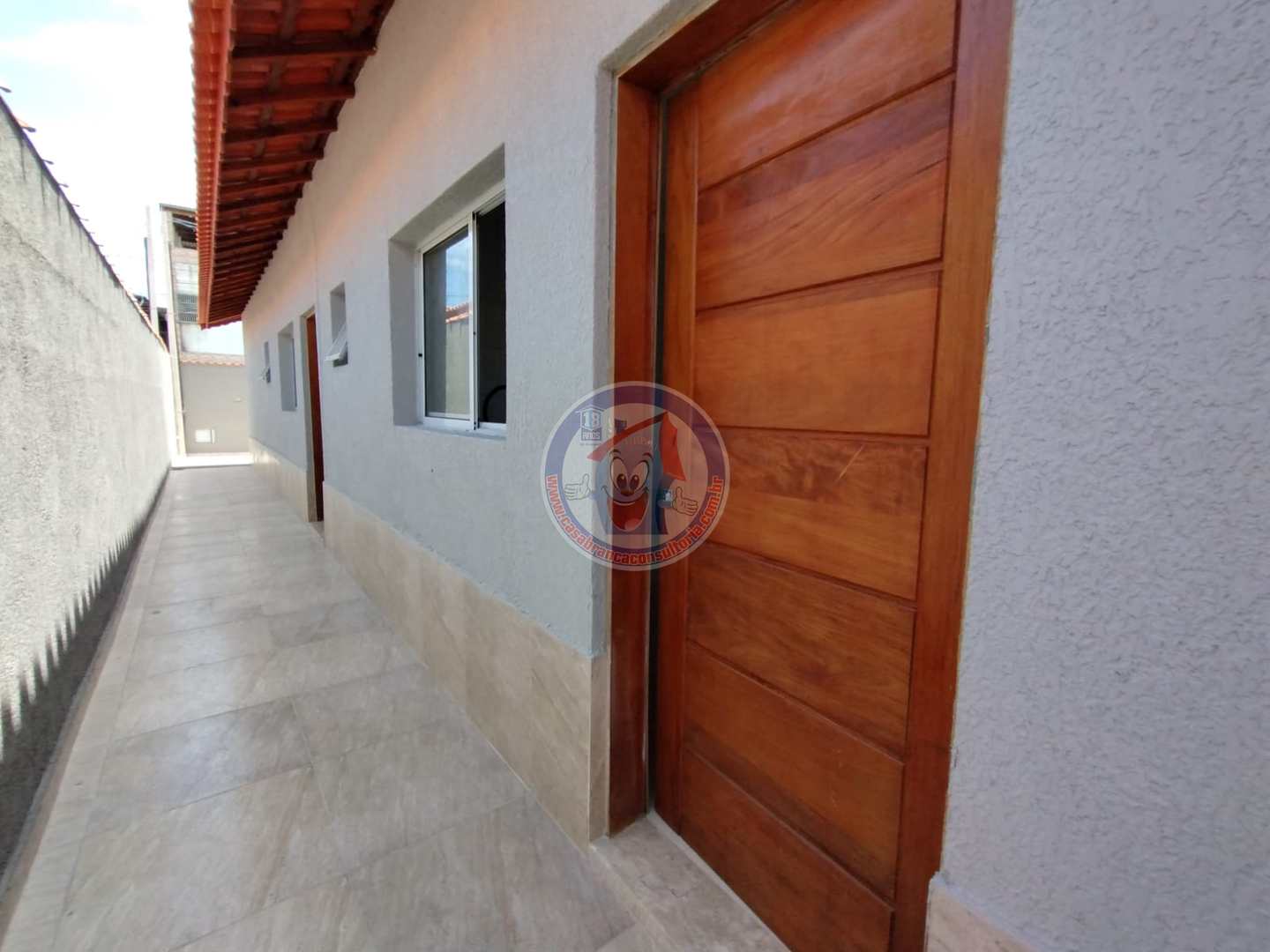 Casa à venda com 2 quartos, 67m² - Foto 3