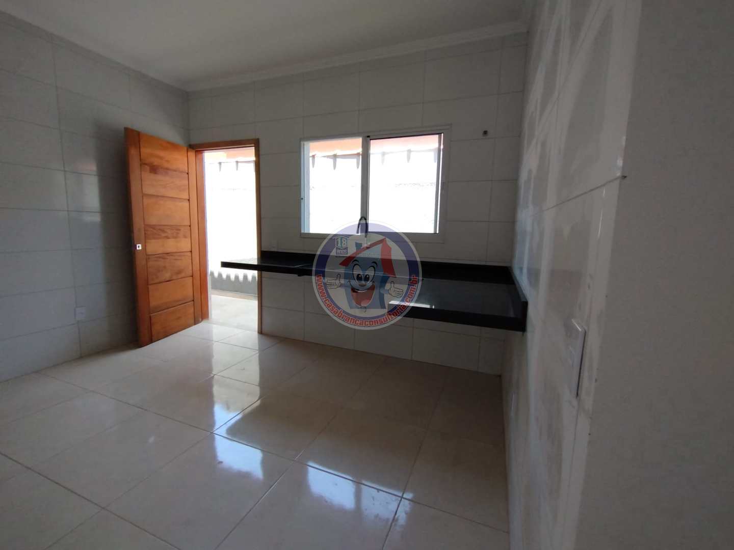 Casa à venda com 2 quartos, 67m² - Foto 6