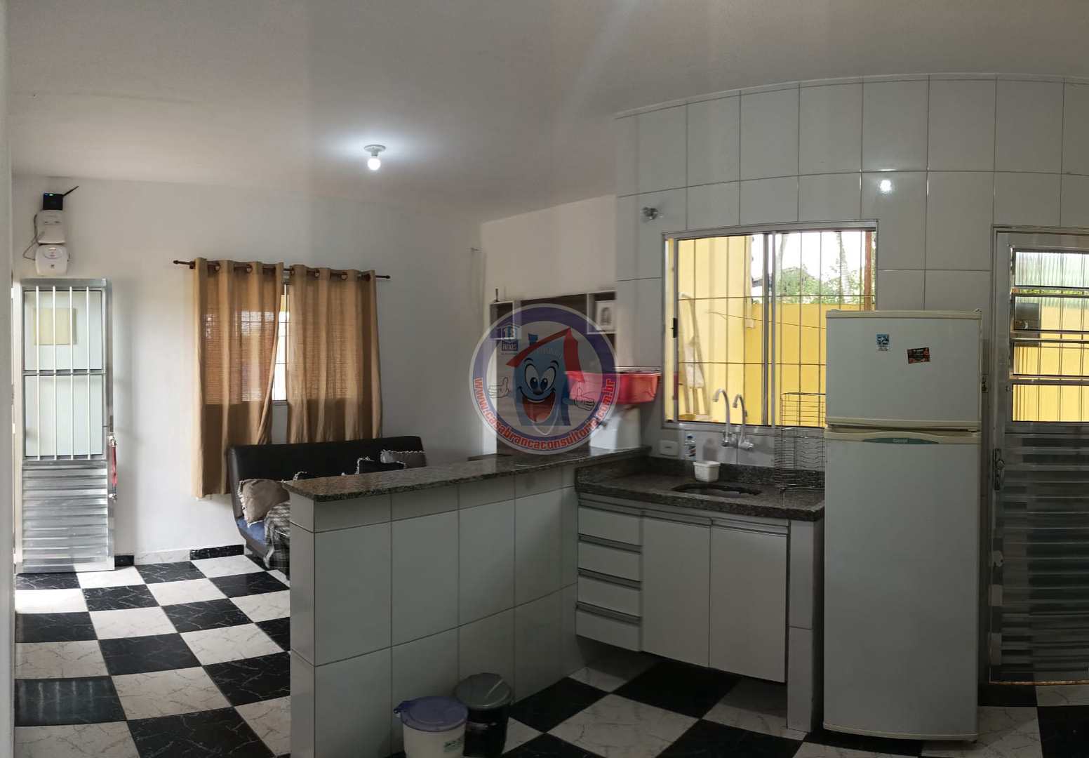 Casa à venda com 3 quartos, 66m² - Foto 5