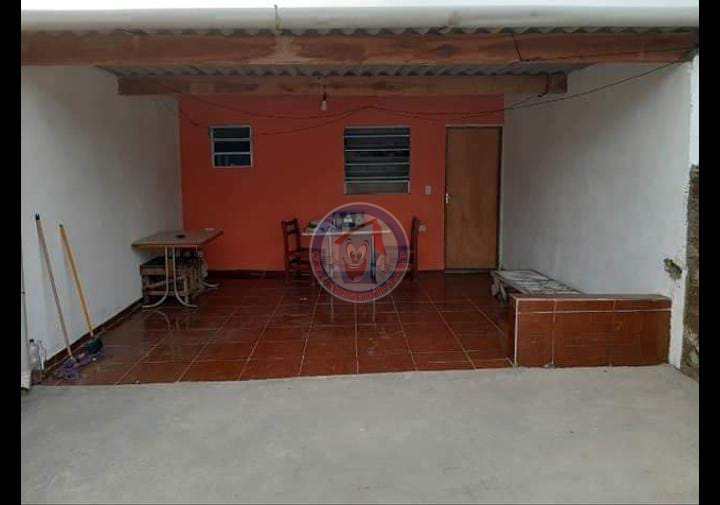 Casa à venda com 1 quarto, 40m² - Foto 1