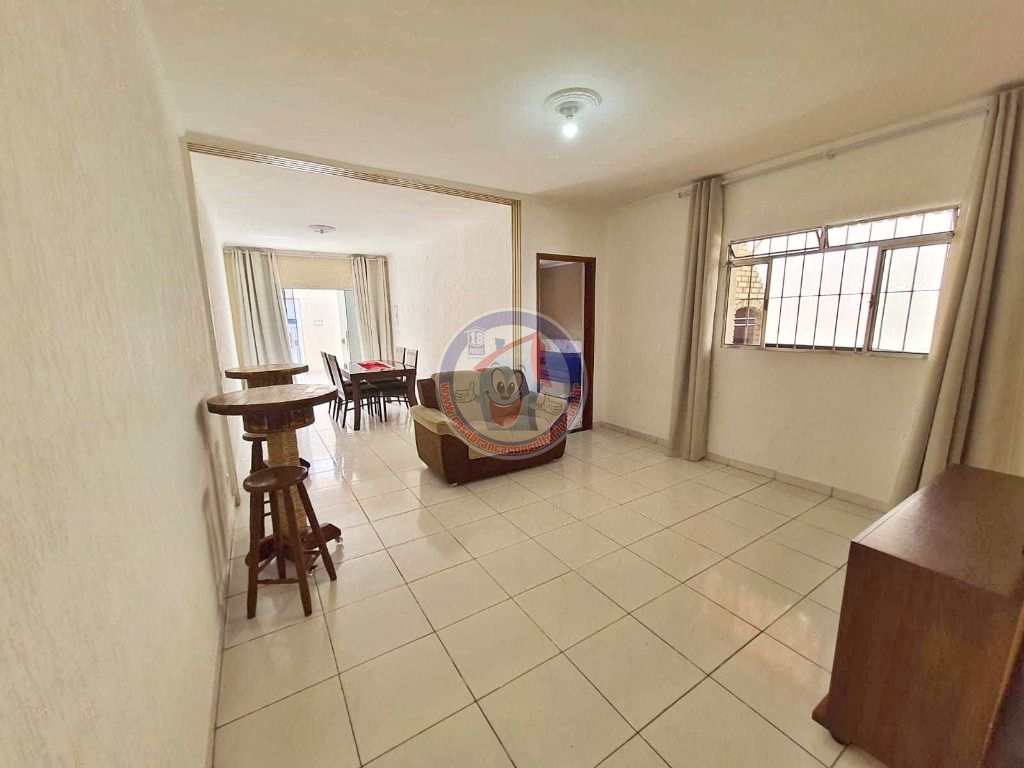 Casa à venda com 2 quartos, 172m² - Foto 2