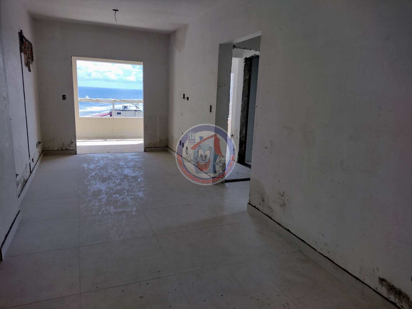 Apartamento à venda com 2 quartos, 77m² - Foto 4