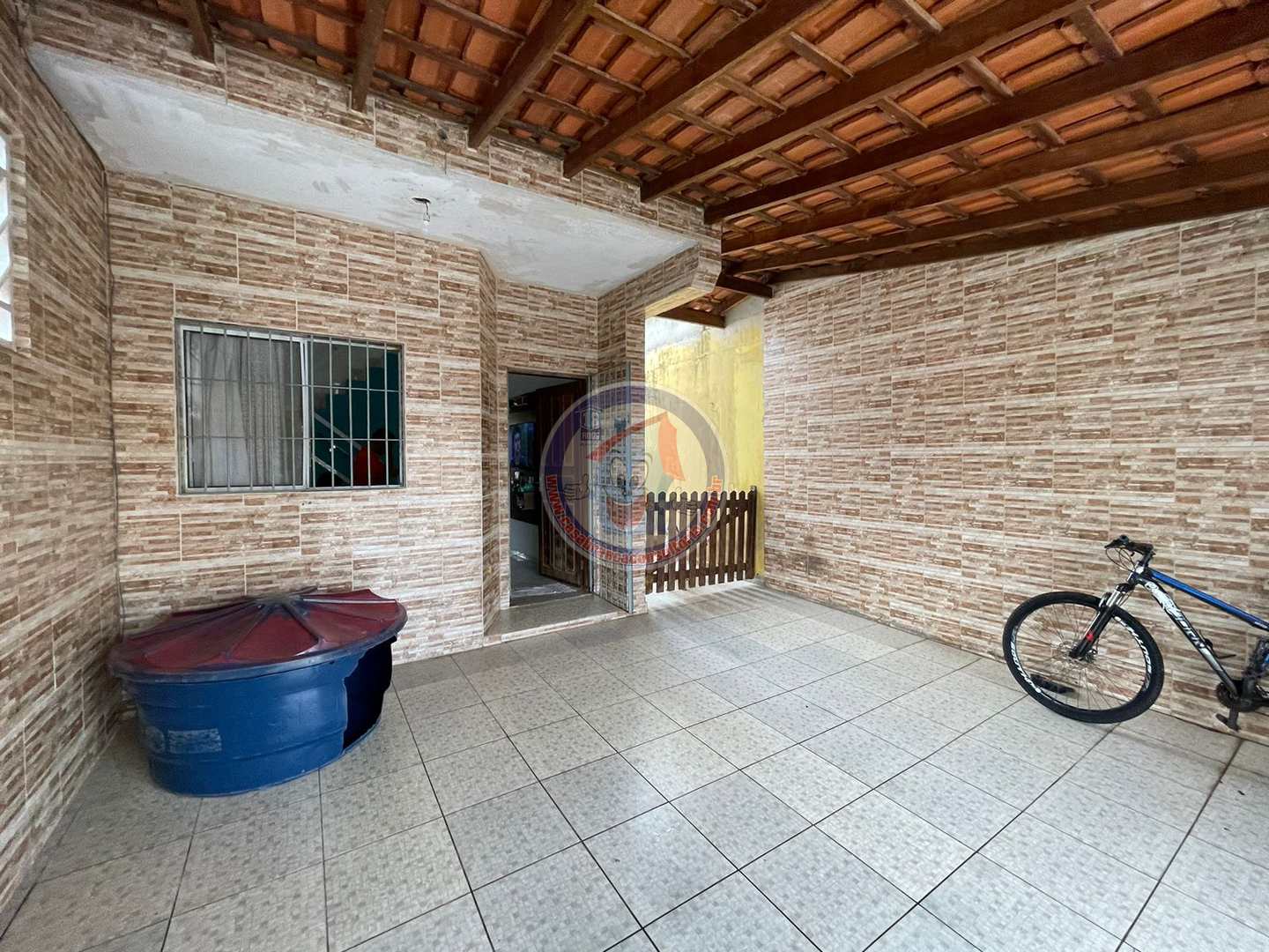 Sobrado à venda com 2 quartos, 70m² - Foto 1