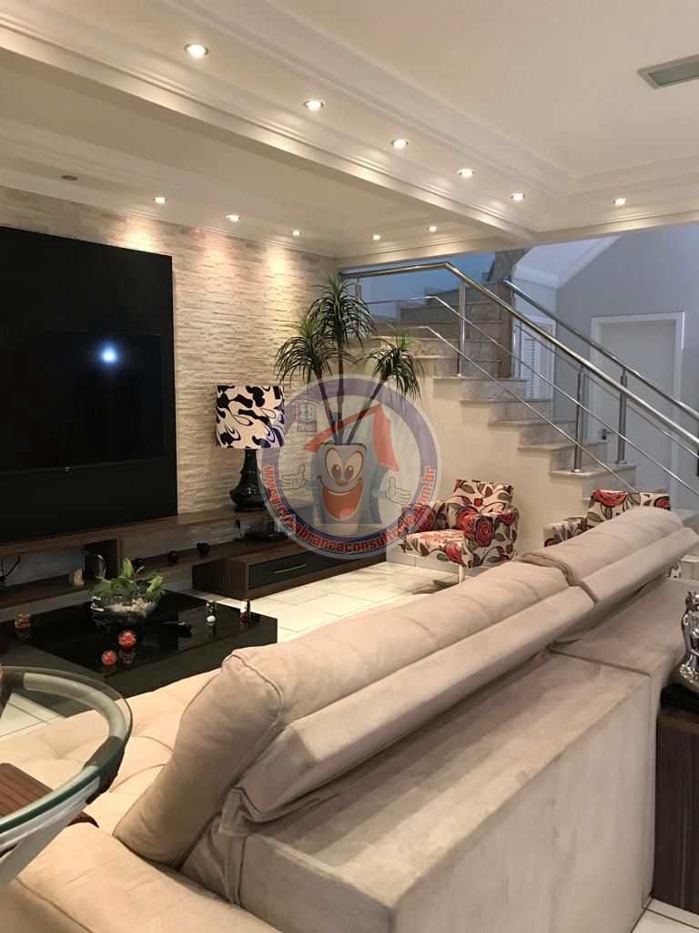 Sobrado à venda com 4 quartos, 172m² - Foto 1