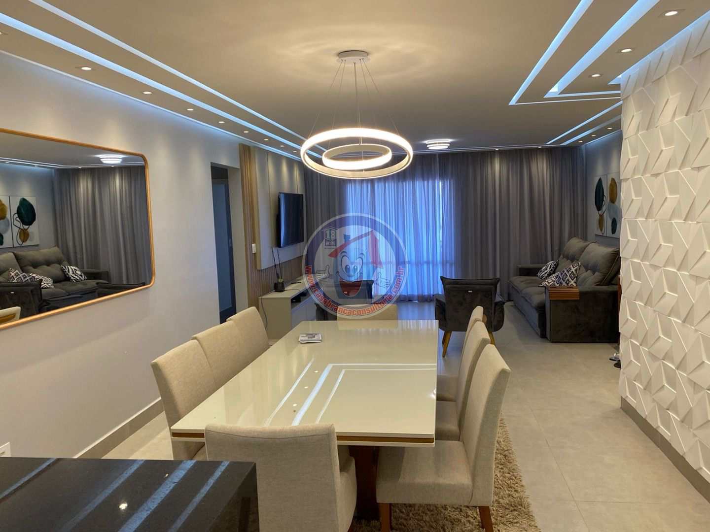 Apartamento à venda com 3 quartos, 145m² - Foto 2