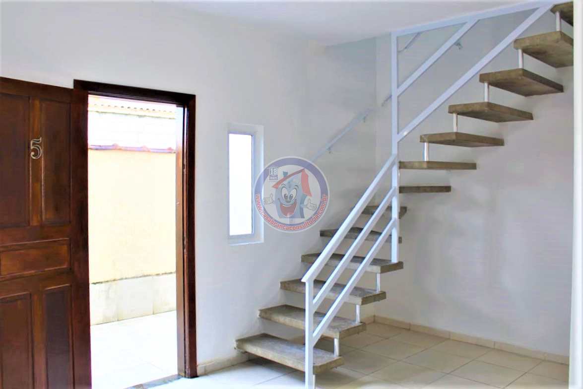 Sobrado à venda com 2 quartos, 51m² - Foto 2