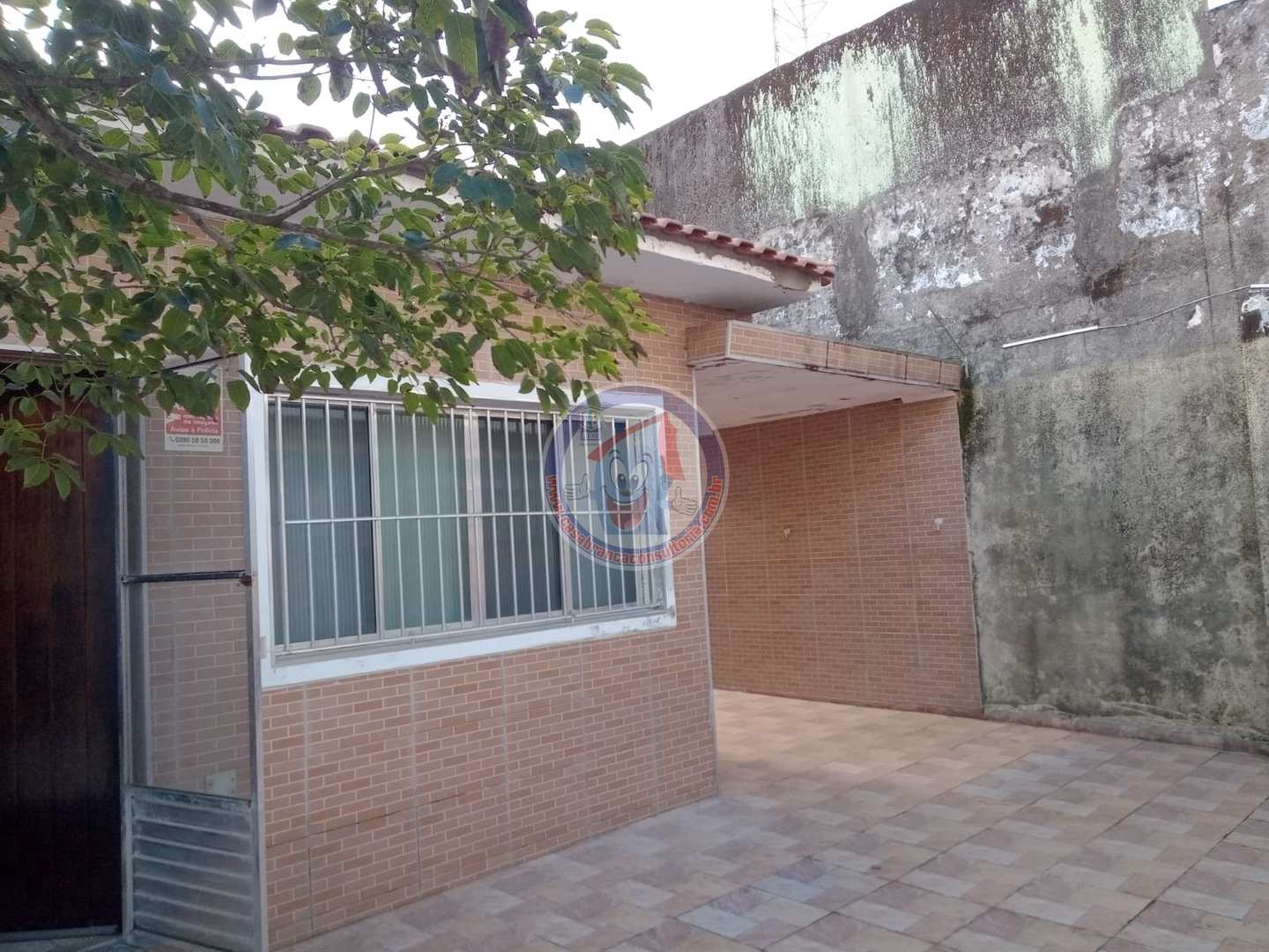 Casa à venda com 2 quartos, 62m² - Foto 1