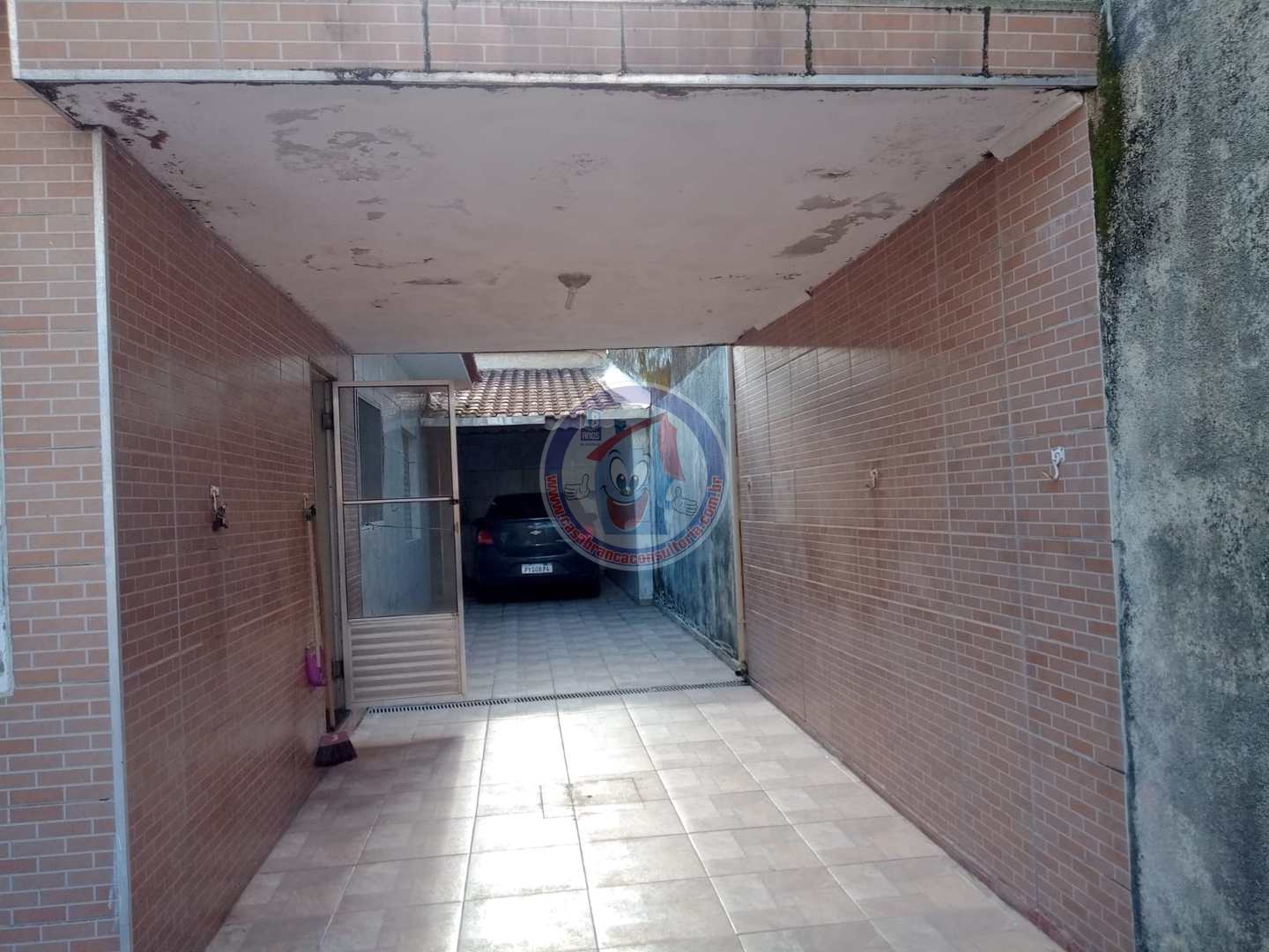 Casa à venda com 2 quartos, 62m² - Foto 3