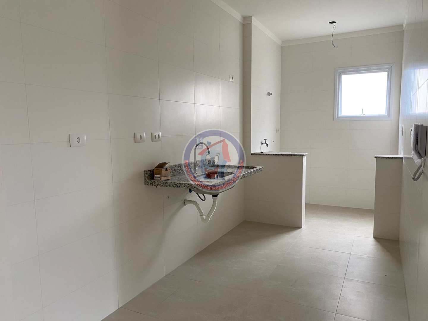 Apartamento à venda com 2 quartos, 64m² - Foto 3