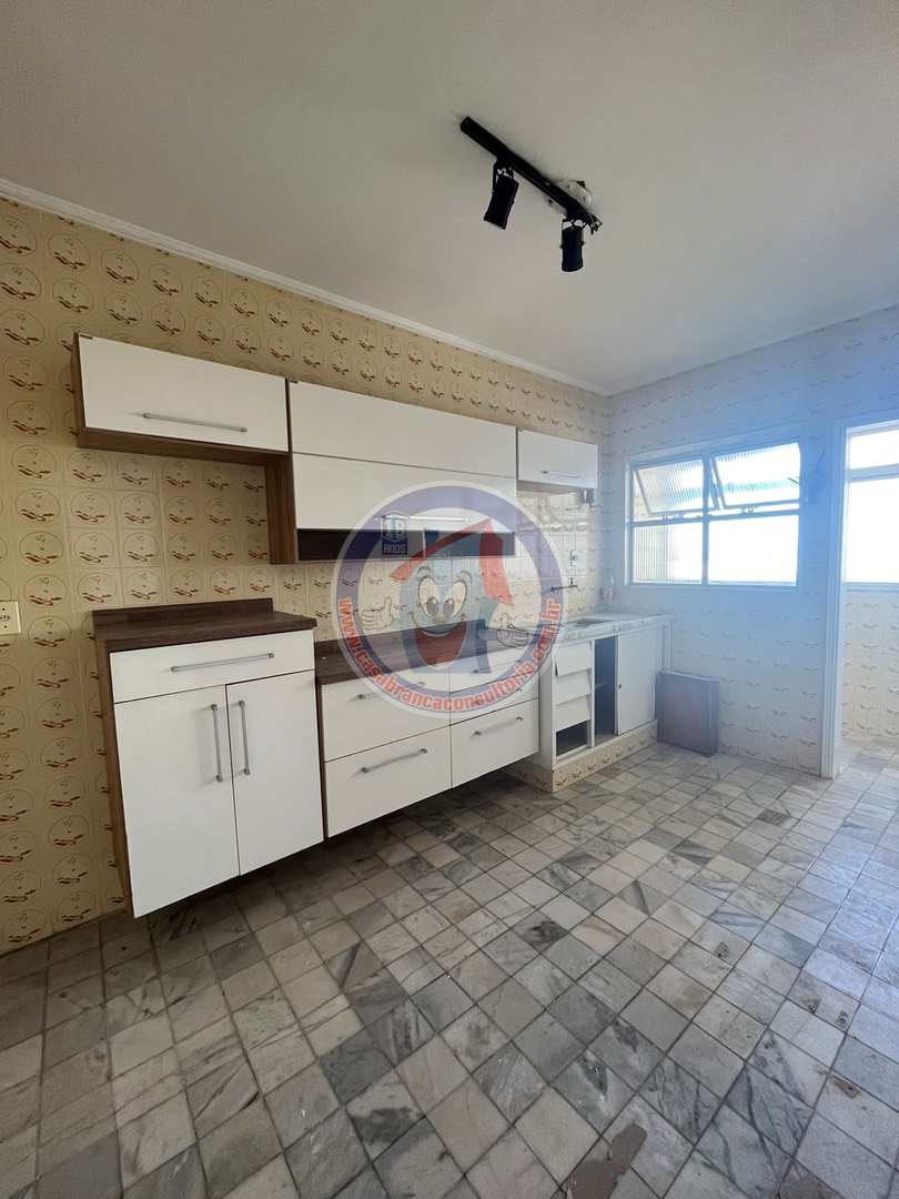 Apartamento à venda com 2 quartos, 70m² - Foto 6