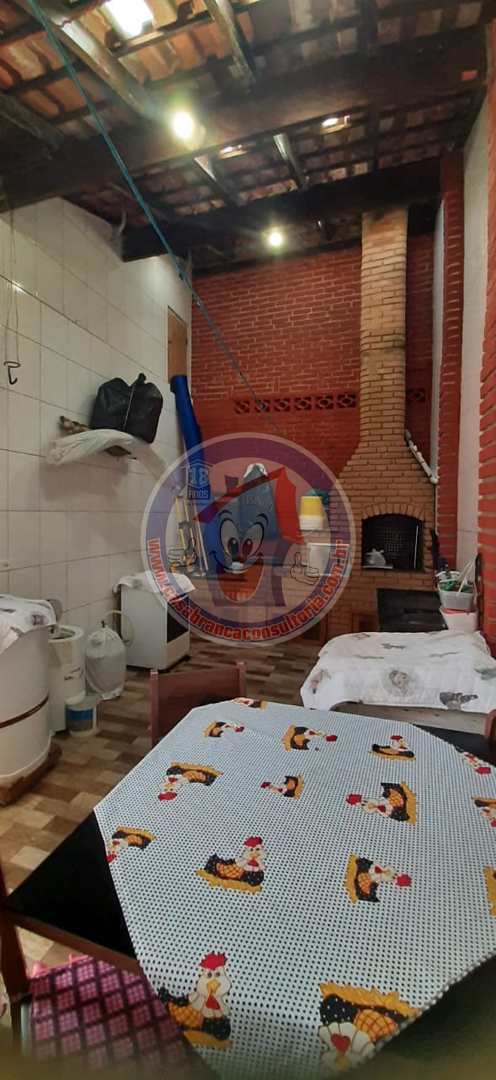 Casa à venda com 2 quartos, 67m² - Foto 18