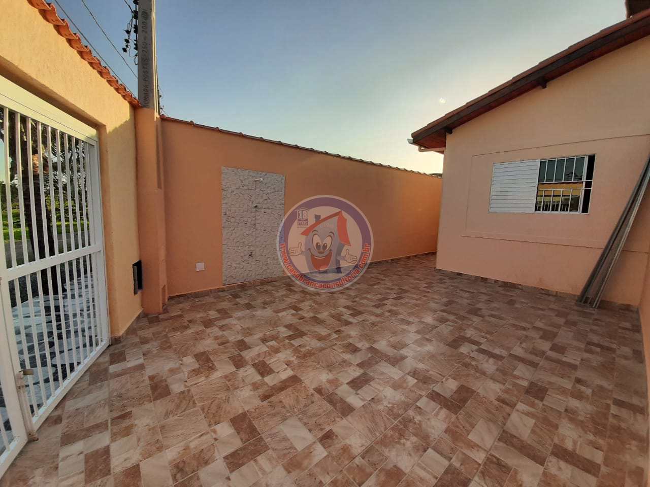 Casa à venda com 2 quartos, 98m² - Foto 3