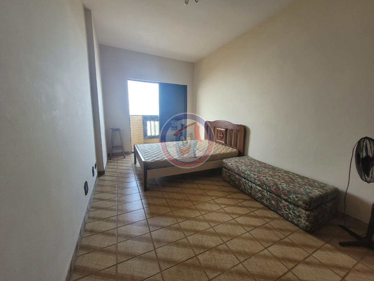 Apartamento à venda com 3 quartos, 184m² - Foto 19